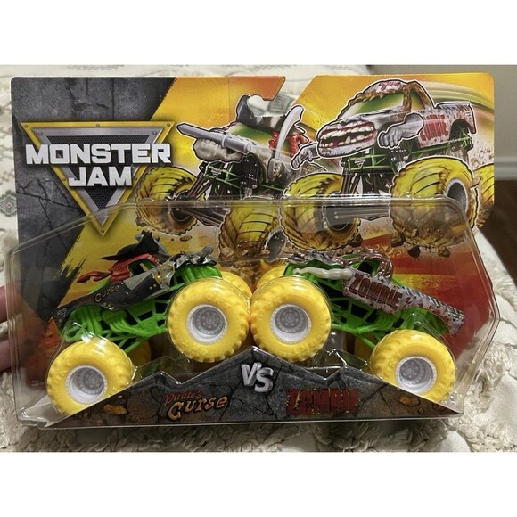 Spin Master Other - MONSTER JAM 2025 SERIES 32 PIRATE'S CURSE VS ZOMBIE MONSTER TRUCK 1:64 SCALE NEW